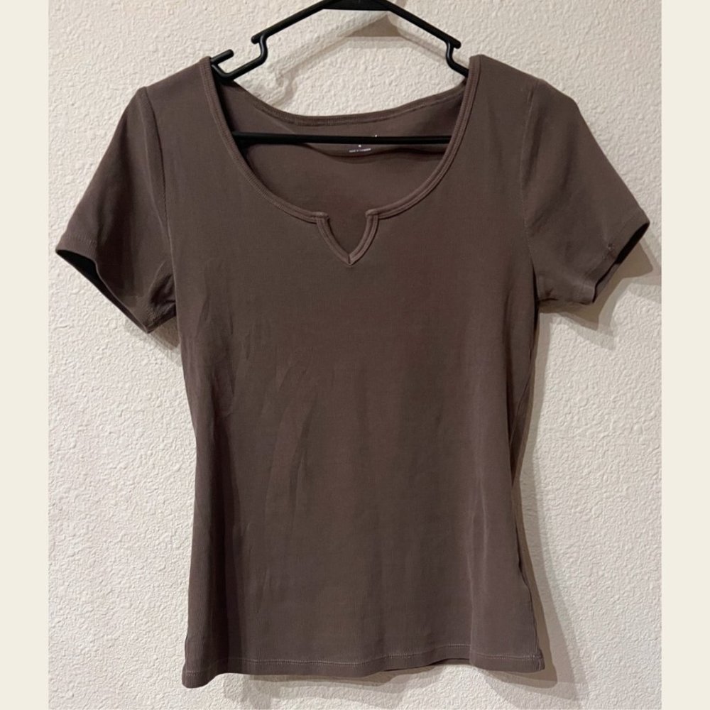 NWOT Old Navy Tee